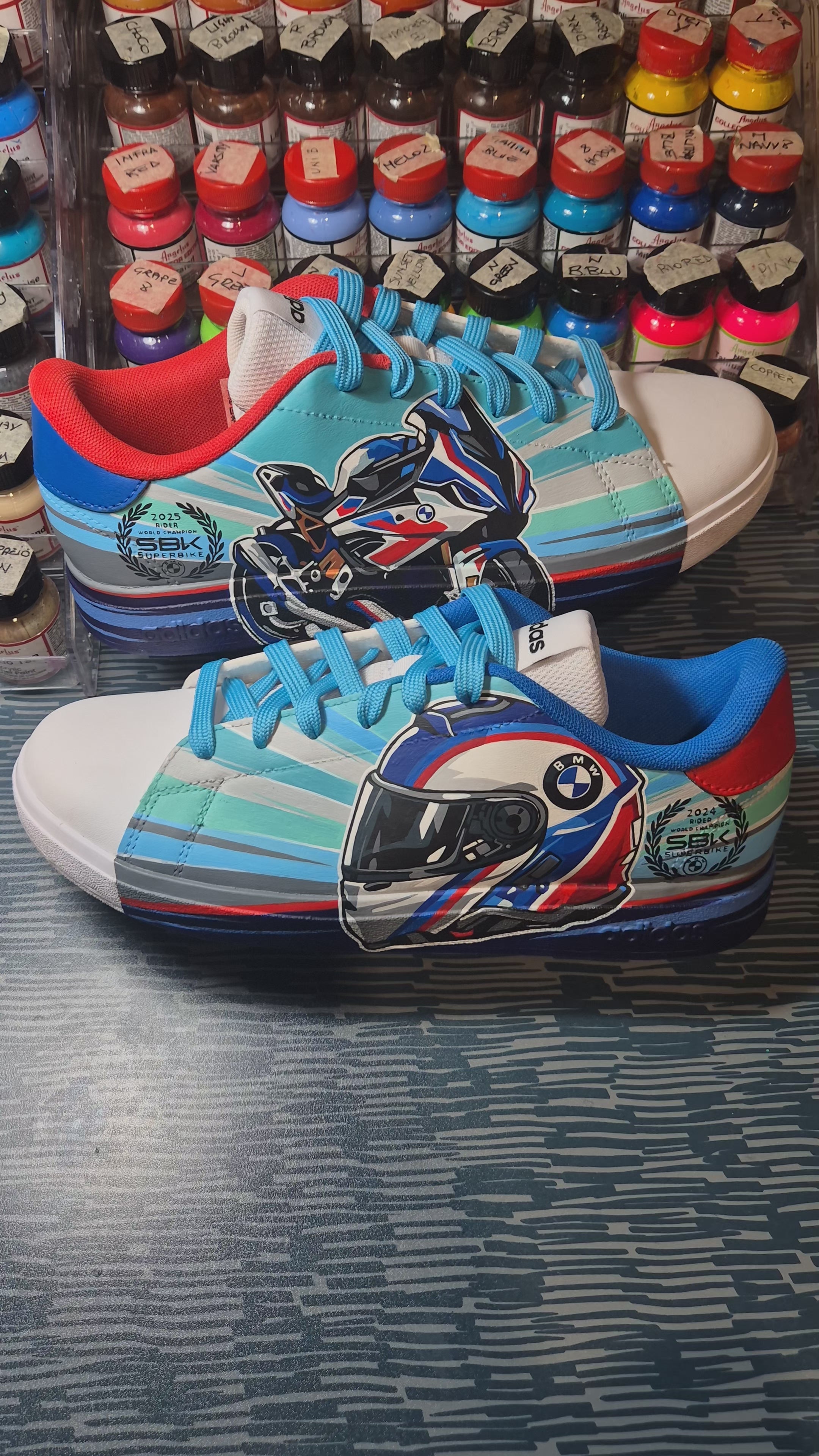 Sneakers dipinte a mano — BMW S1000RR Superbike