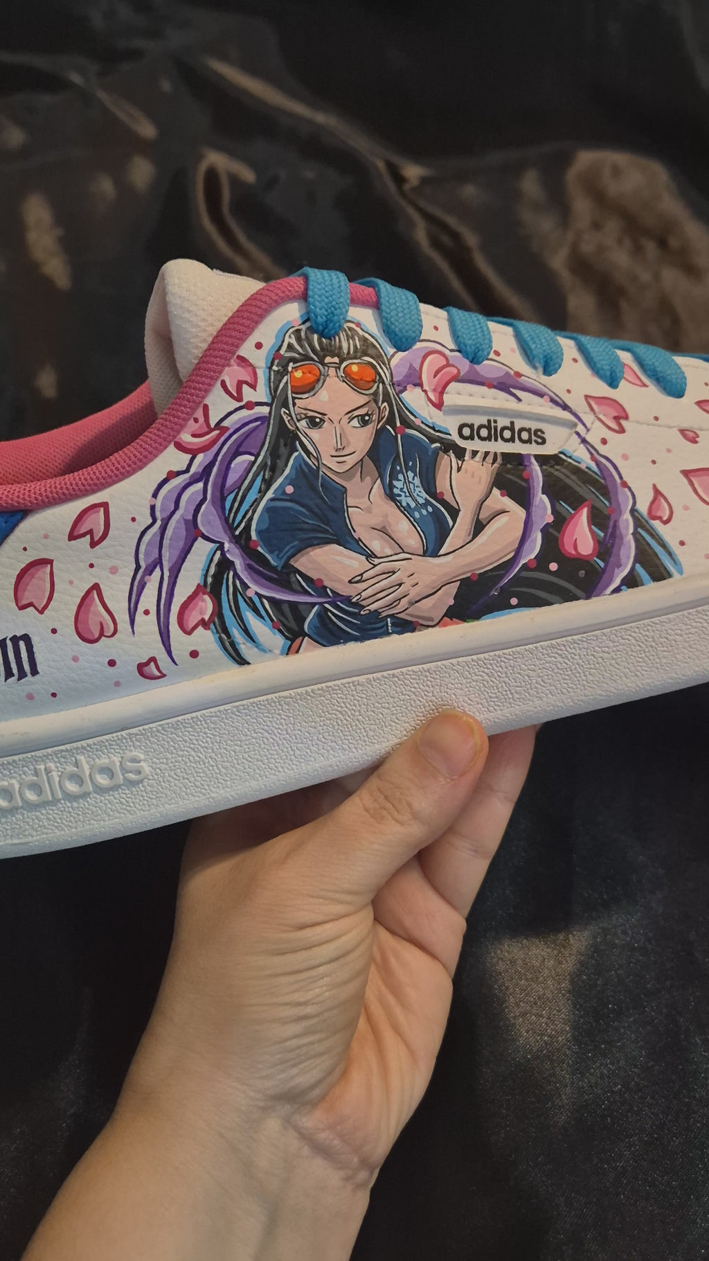 Sneakers dipinte a mano — Nami & Nico Robin