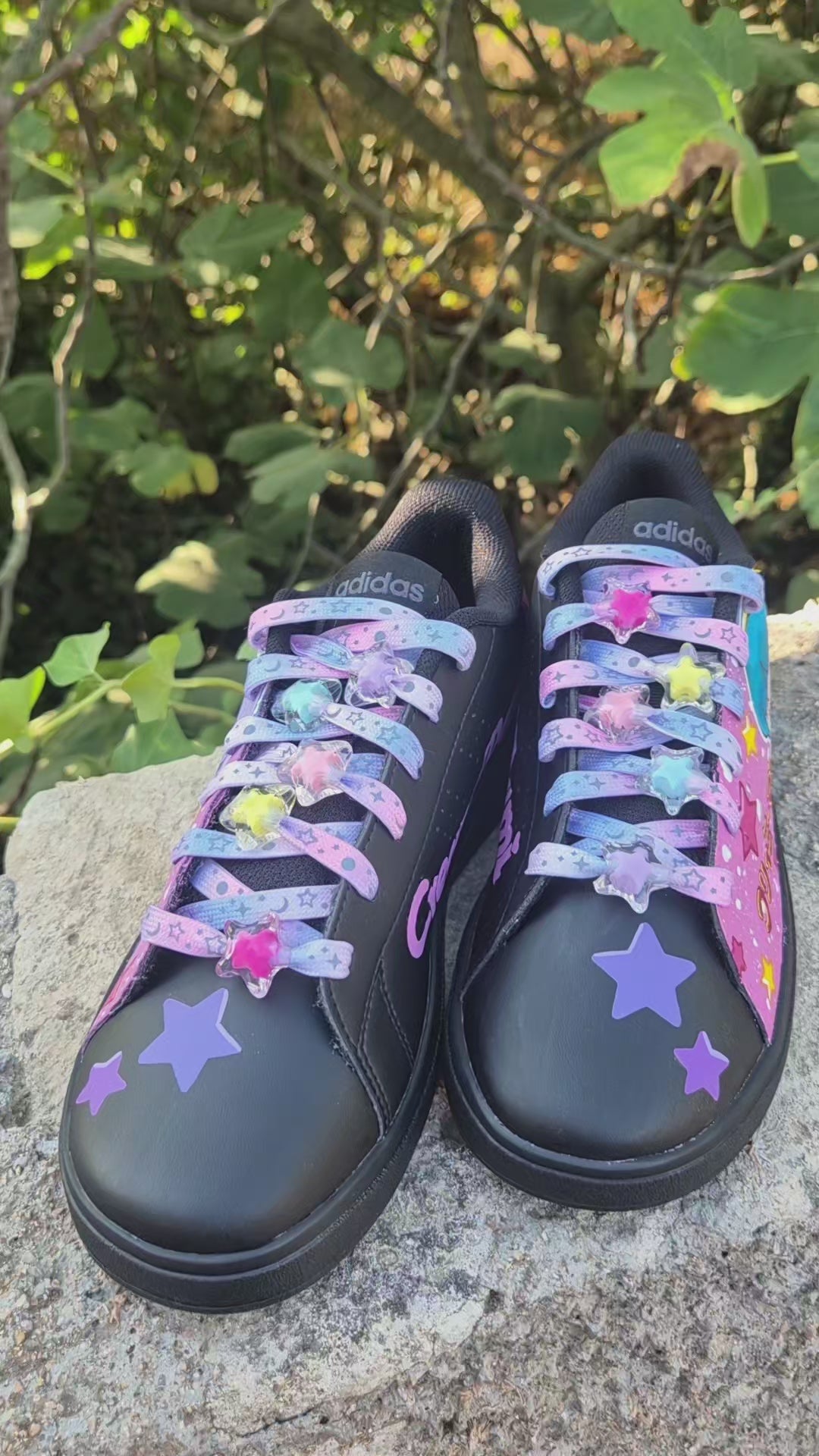 Sneakers Dipinte a Mano – Ispirate a Creamy Mami | Crazy Custom Art