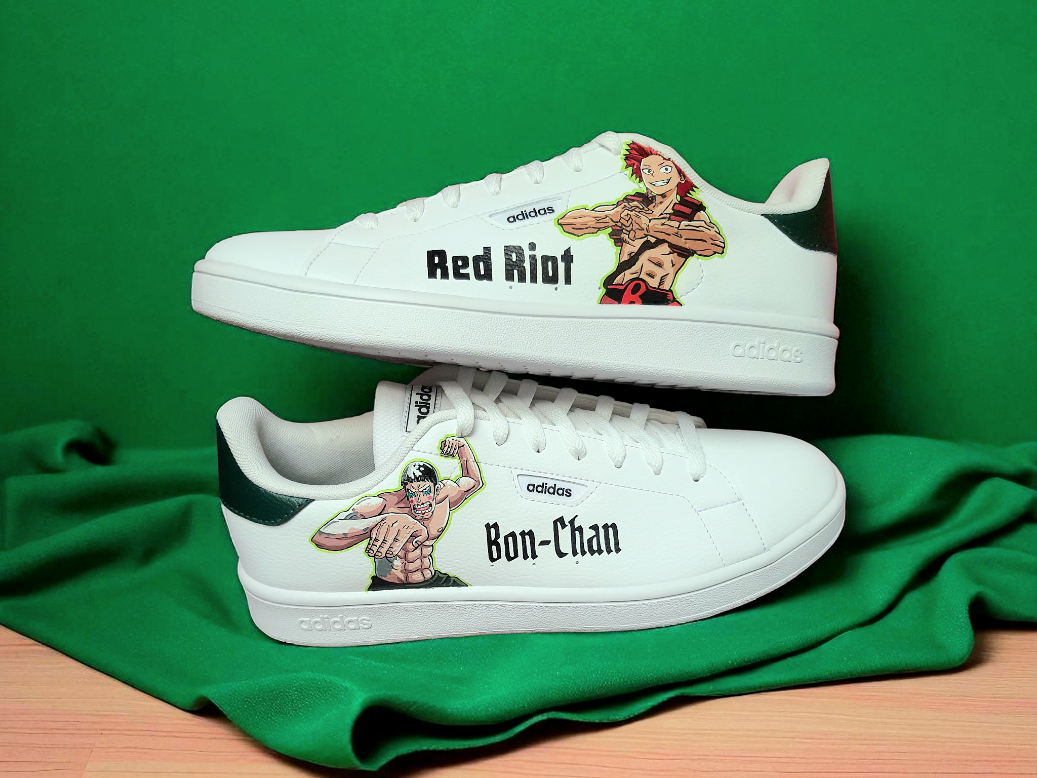 Sneakers dipinte a mano — Red Riot & Bon-Chan