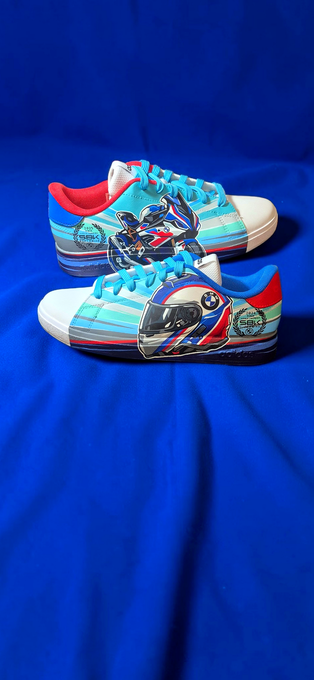 Sneakers dipinte a mano — BMW S1000RR Superbike
