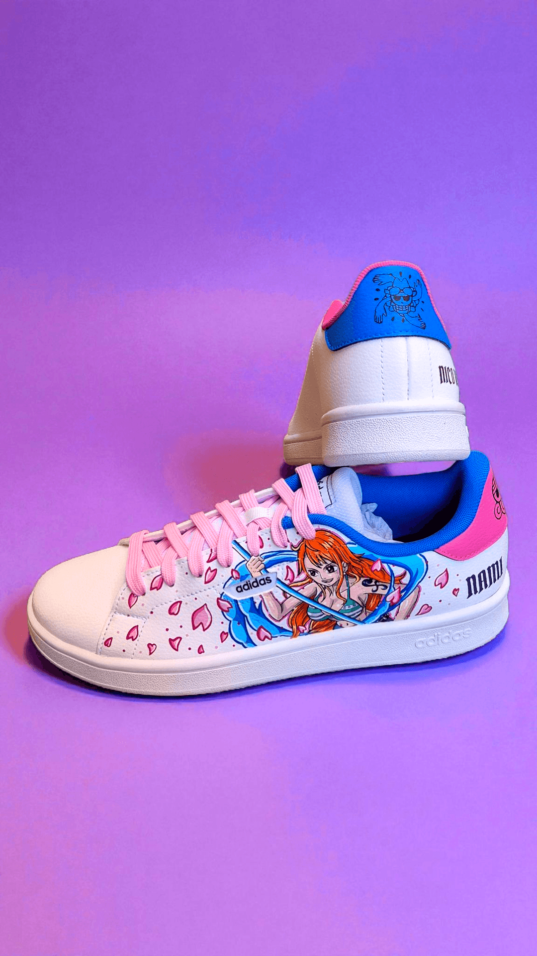 Sneakers dipinte a mano — Nami & Nico Robin