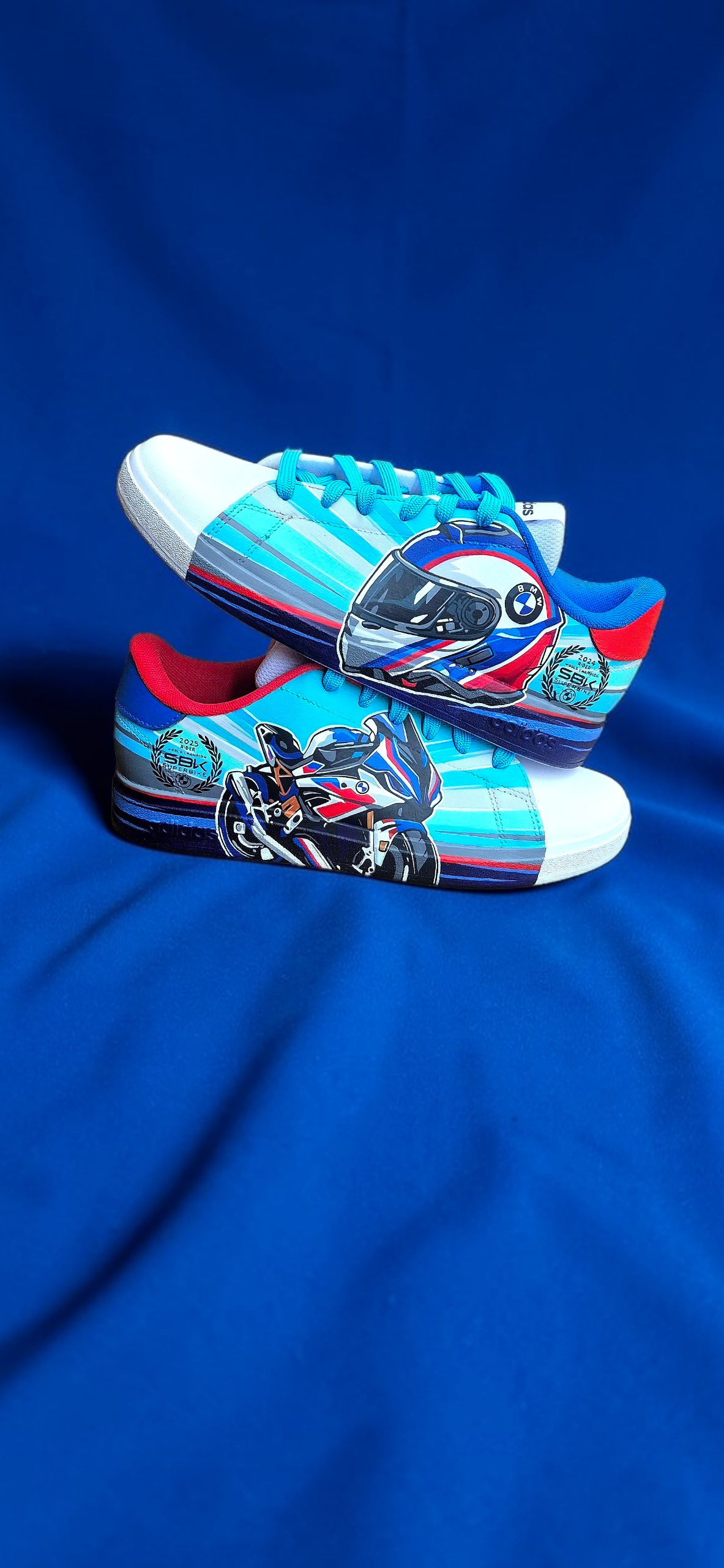 Sneakers dipinte a mano — BMW S1000RR Superbike