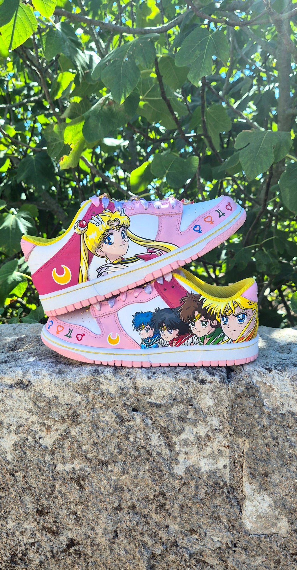 Sneakers a tema Sailor Moon