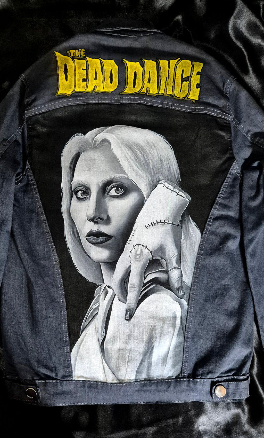 Giacca in denim dipinta a mano — Lady Gaga