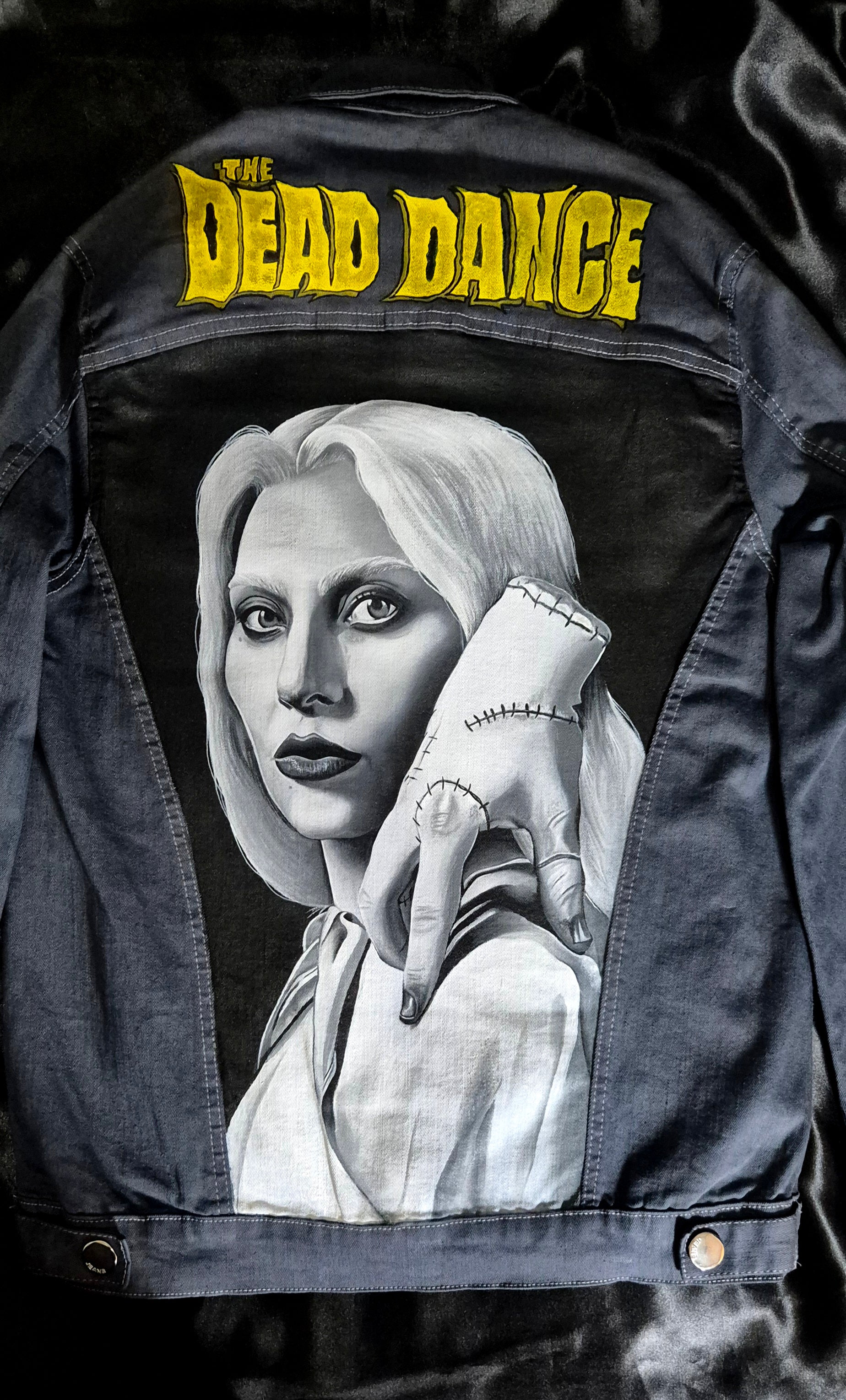 Giacca in denim dipinta a mano — Lady Gaga