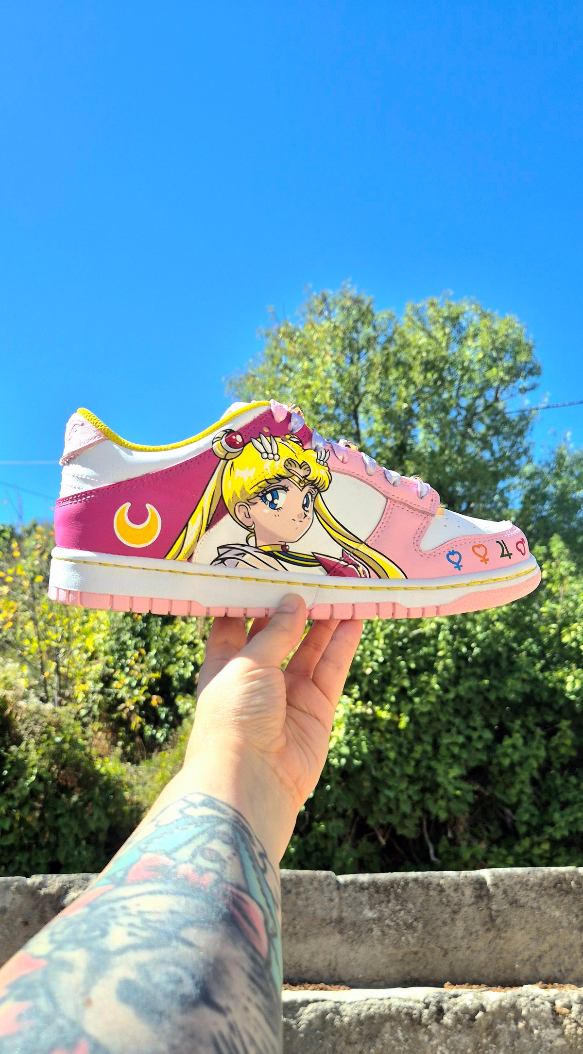 Sneakers a tema Sailor Moon