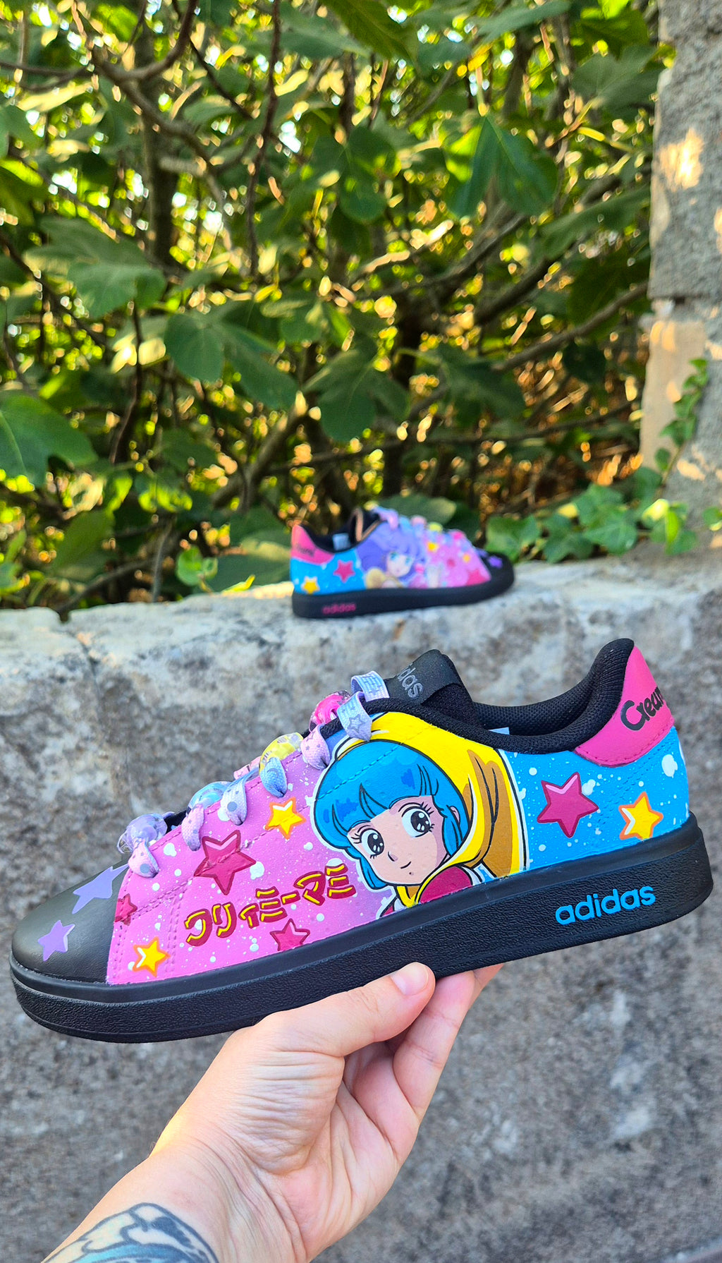 Sneakers Dipinte a Mano – Ispirate a Creamy Mami | Crazy Custom Art