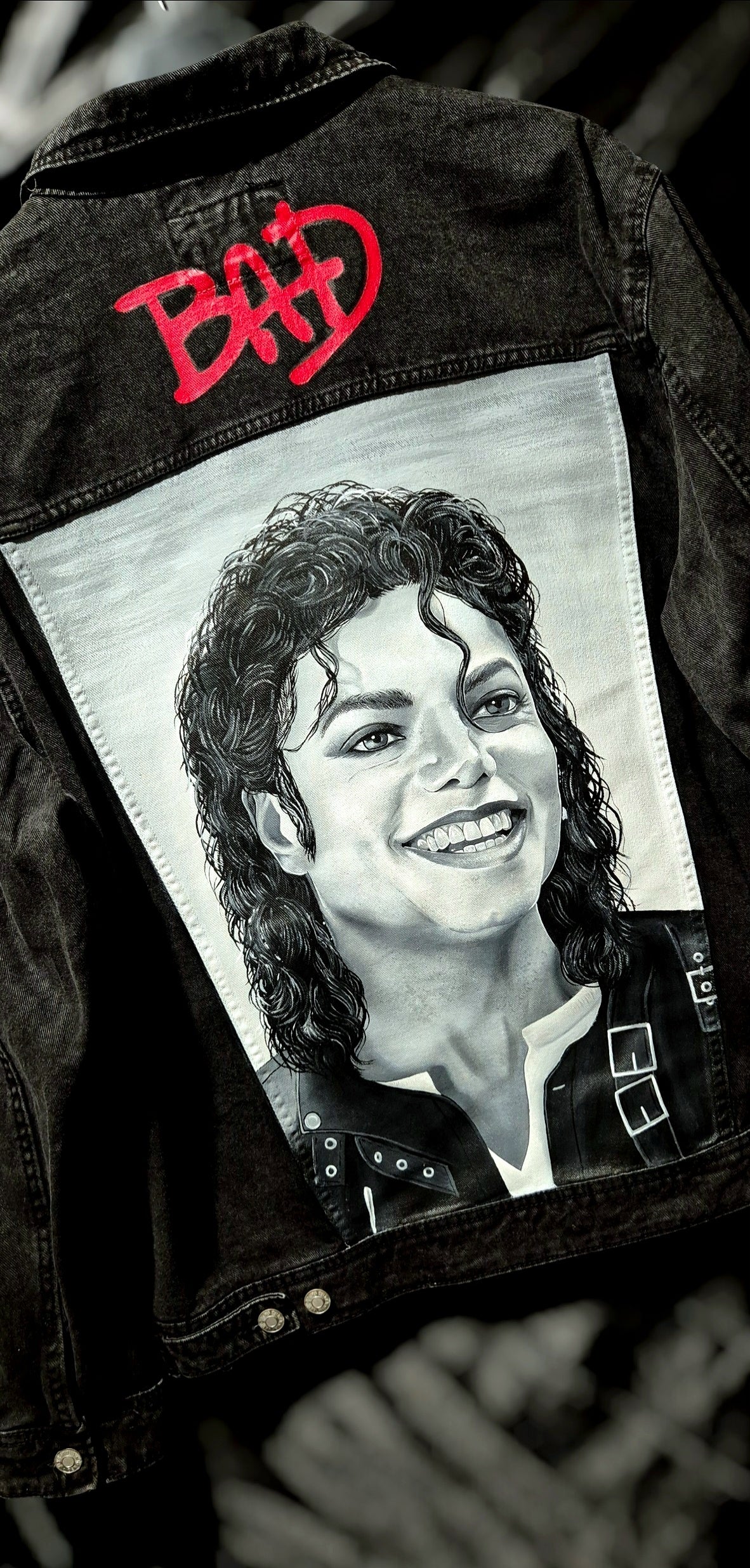 Giacca in Denim Dipinta a Mano – Tributo Michael Jackson