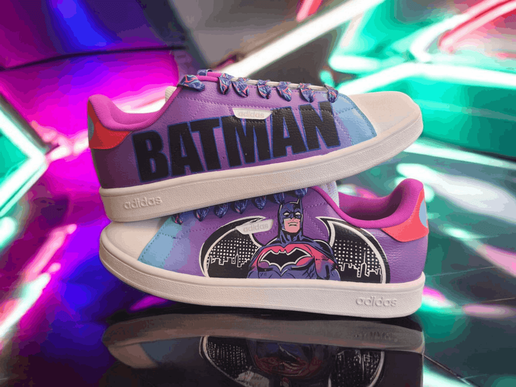 Sneakers dipinte a mano — Batman Neon