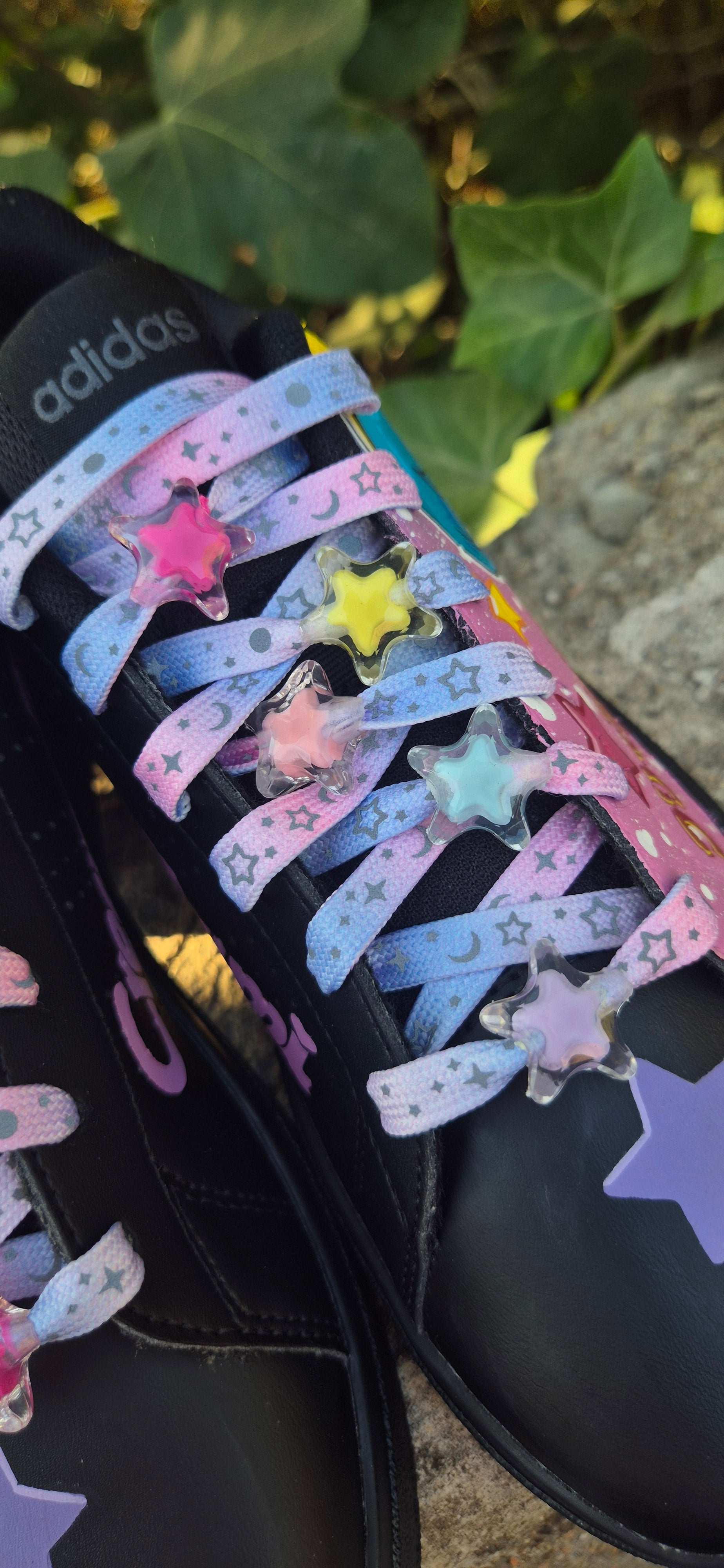 Sneakers Dipinte a Mano – Ispirate a Creamy Mami | Crazy Custom Art