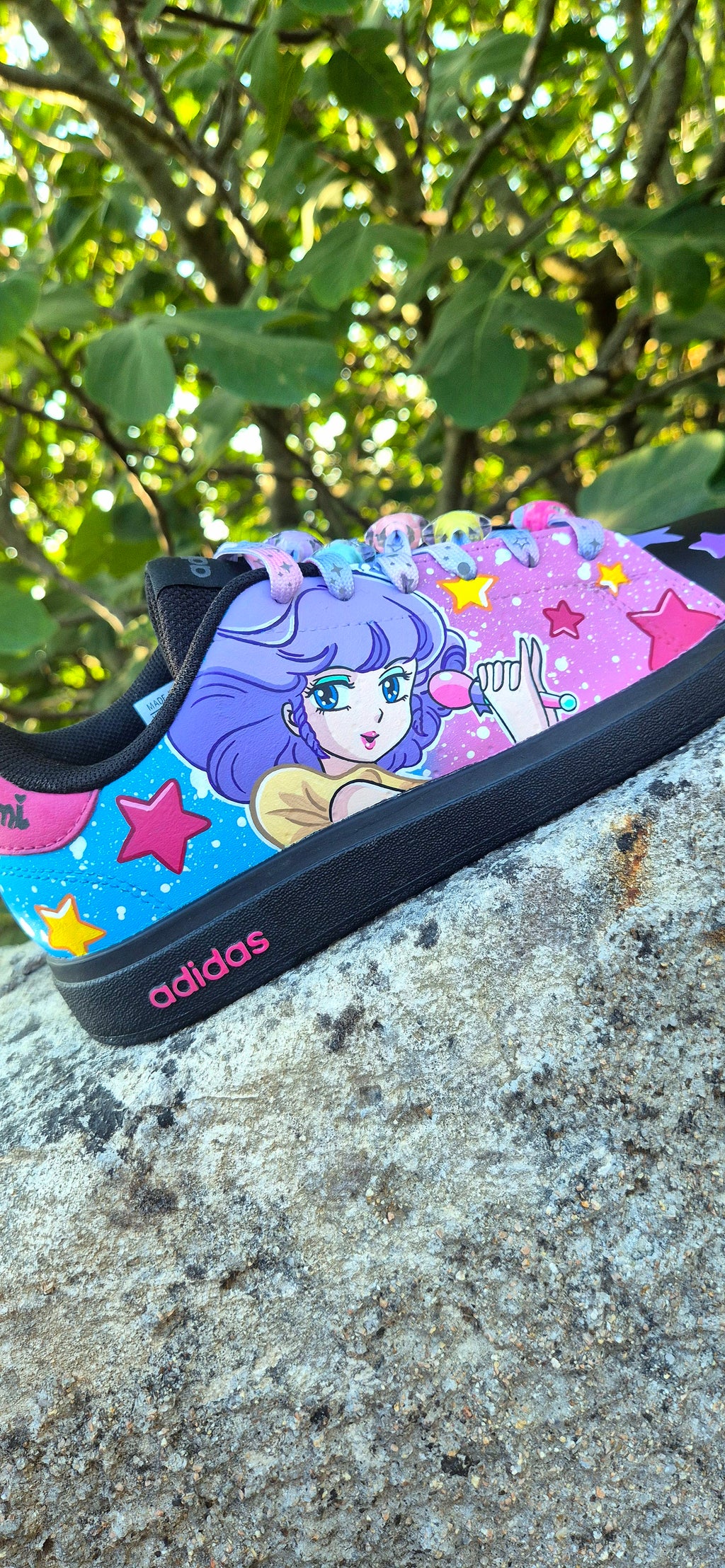 Sneakers Dipinte a Mano – Ispirate a Creamy Mami | Crazy Custom Art