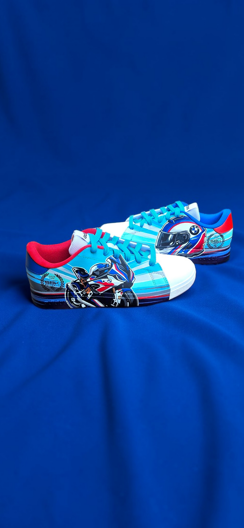 Sneakers dipinte a mano — BMW S1000RR Superbike