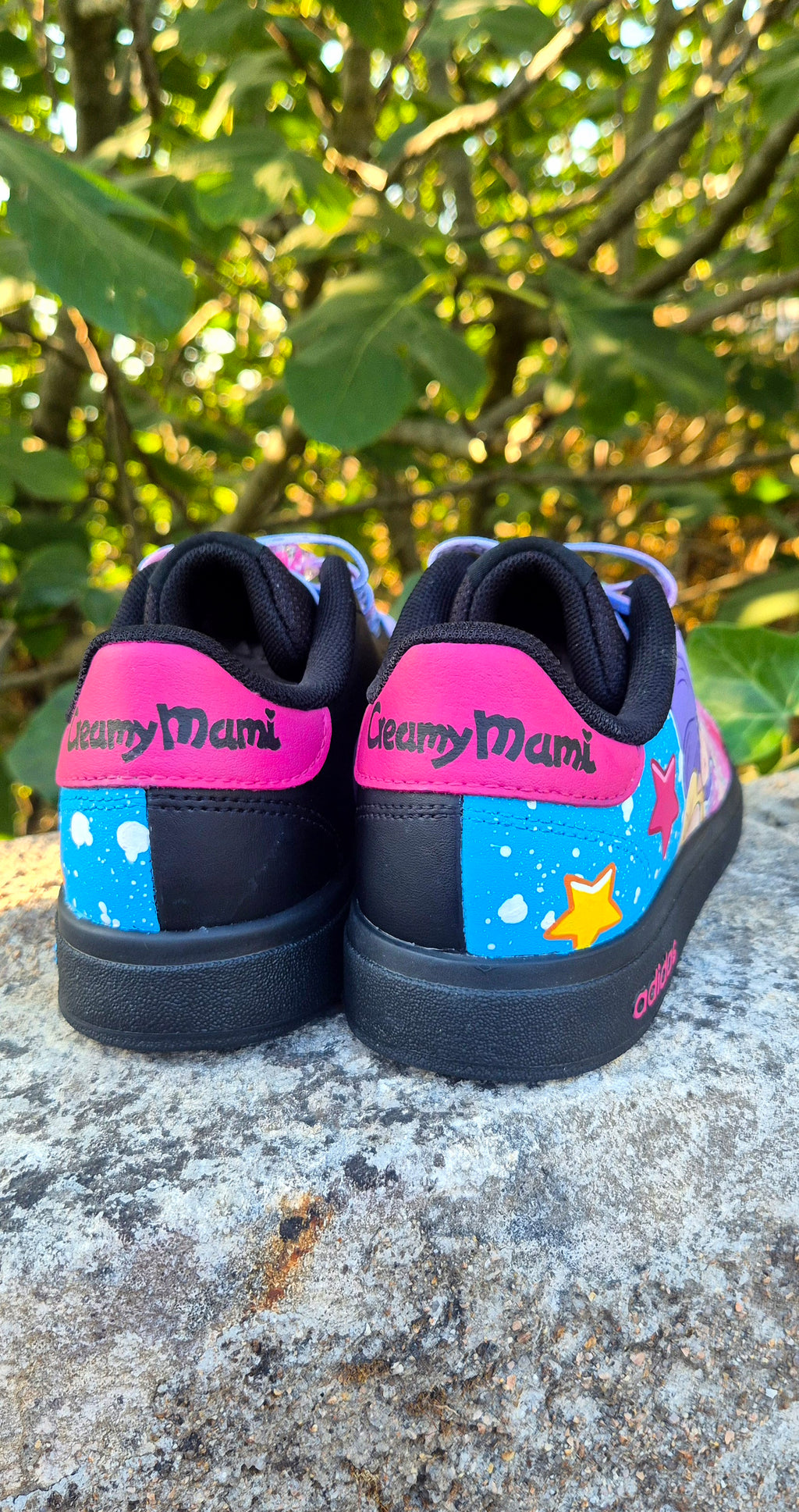 Sneakers Dipinte a Mano – Ispirate a Creamy Mami | Crazy Custom Art