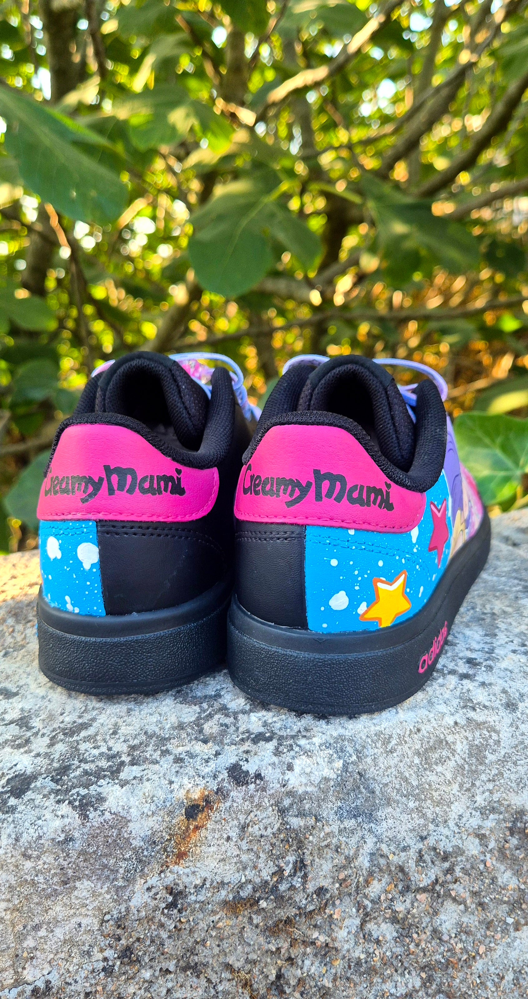 Sneakers Dipinte a Mano – Ispirate a Creamy Mami | Crazy Custom Art