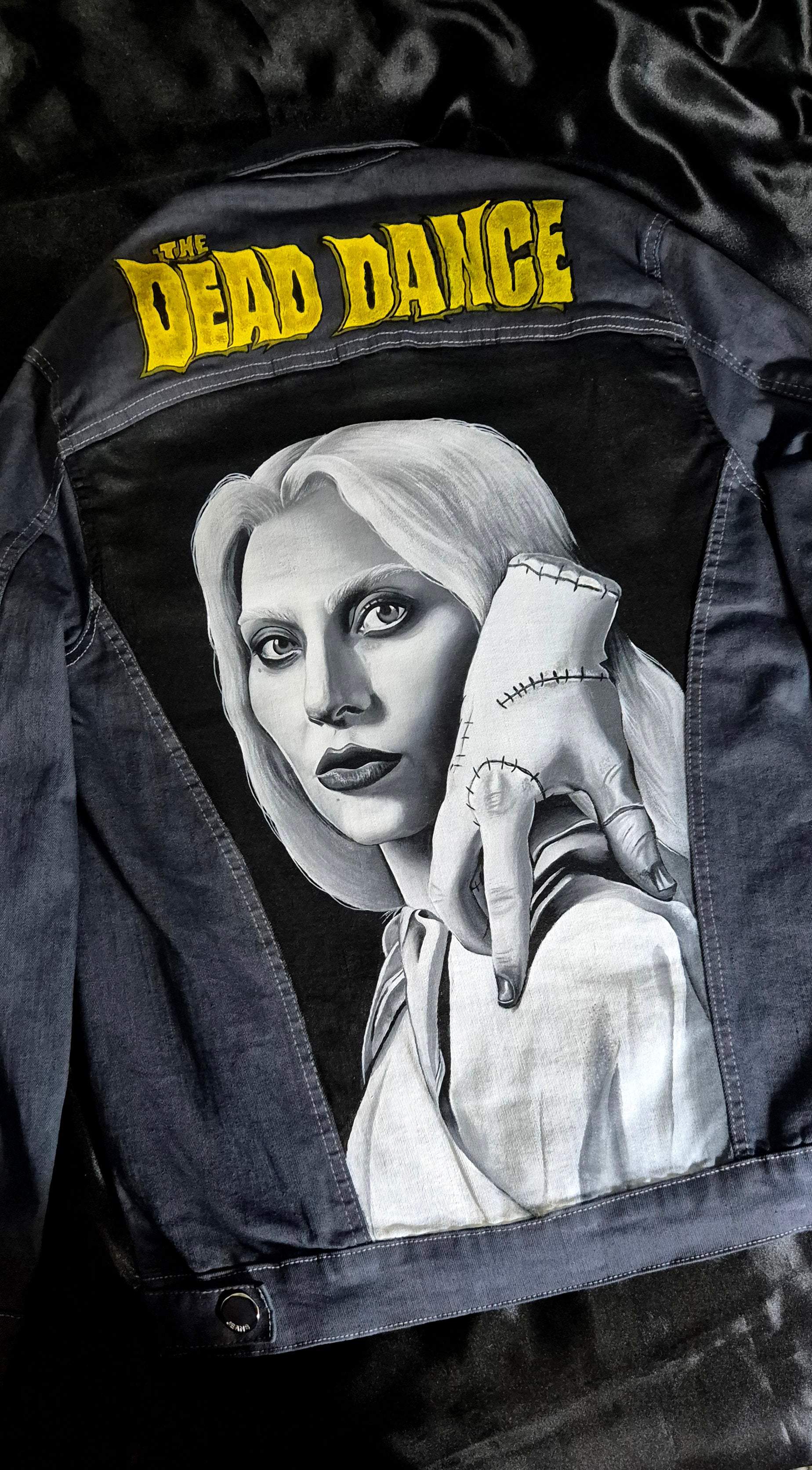 Giacca in denim dipinta a mano — Lady Gaga