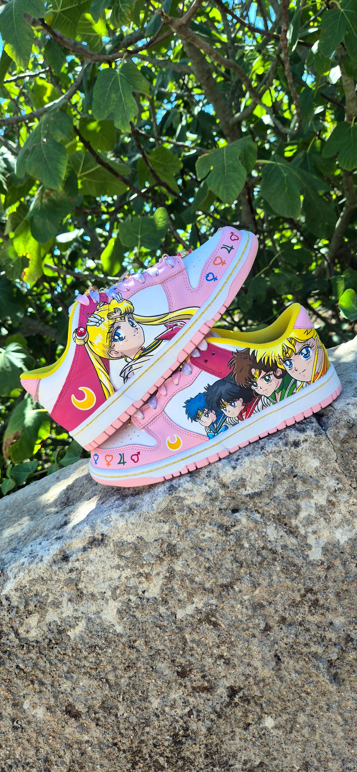 Sneakers a tema Sailor Moon