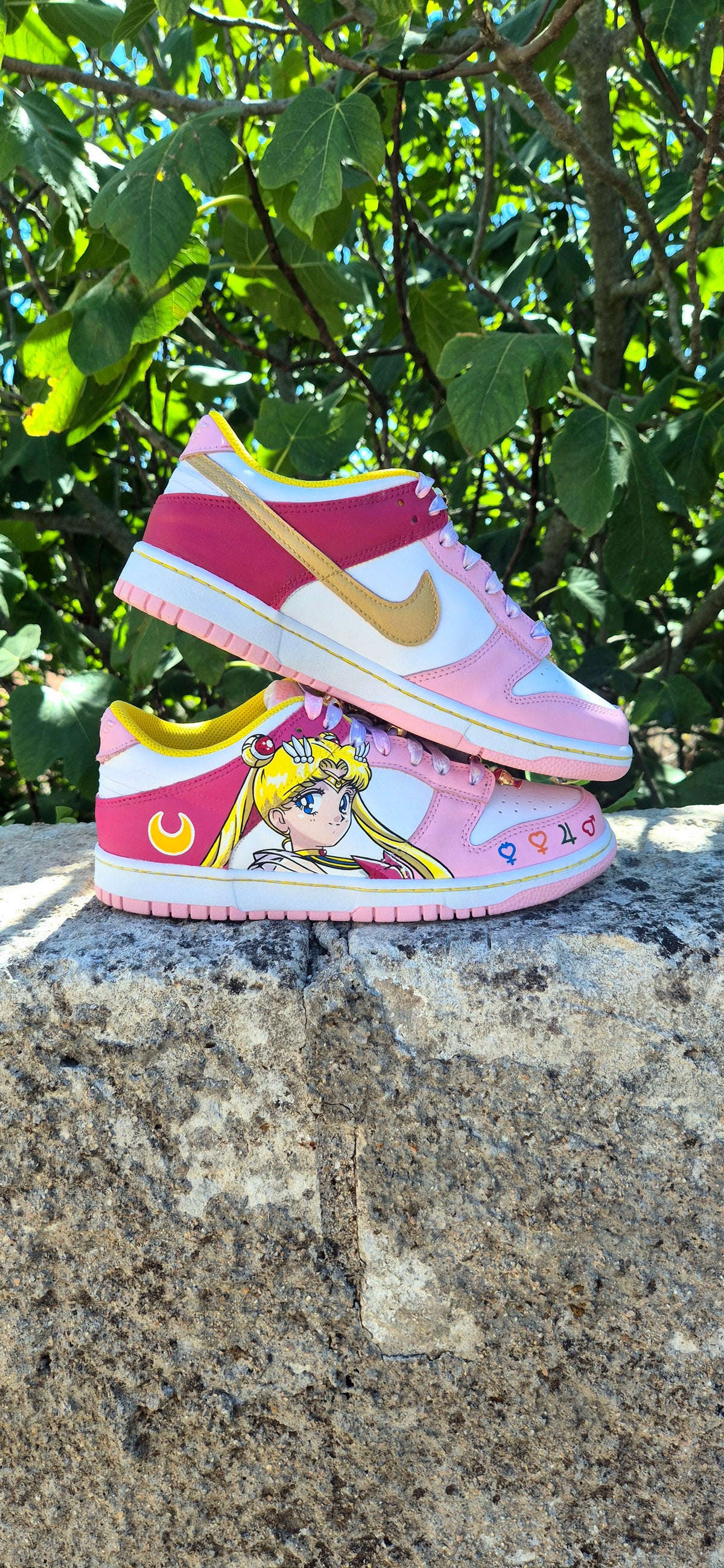 Sneakers a tema Sailor Moon